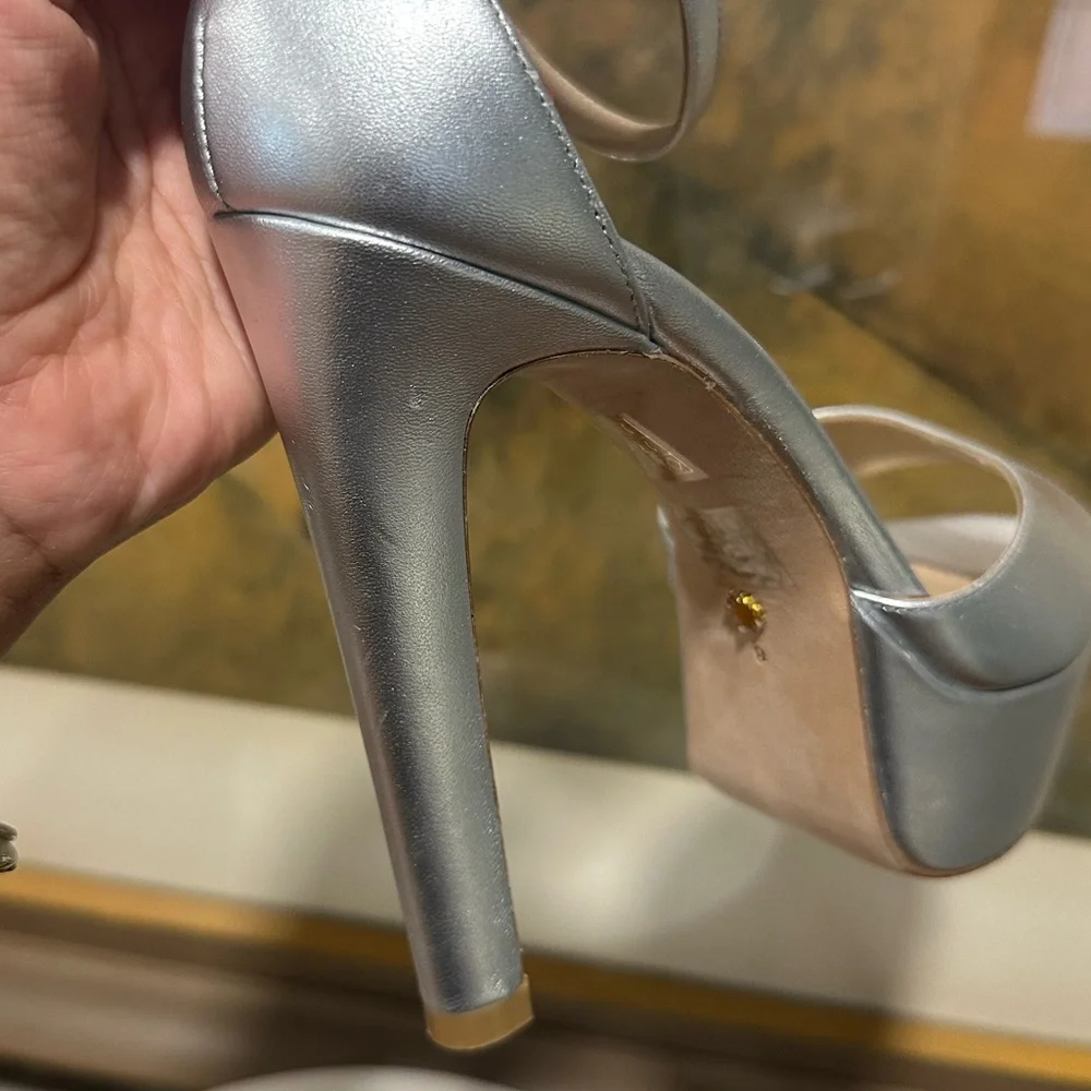 🌹STUART WEITZMAN🌹 Disco Platform Sandal In Silver Size: 9